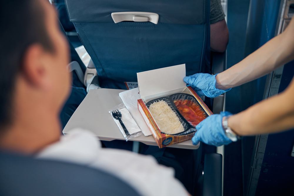 6 Bacteria-Contaminated Airplane Foods You Should Avoid No Matter What 4