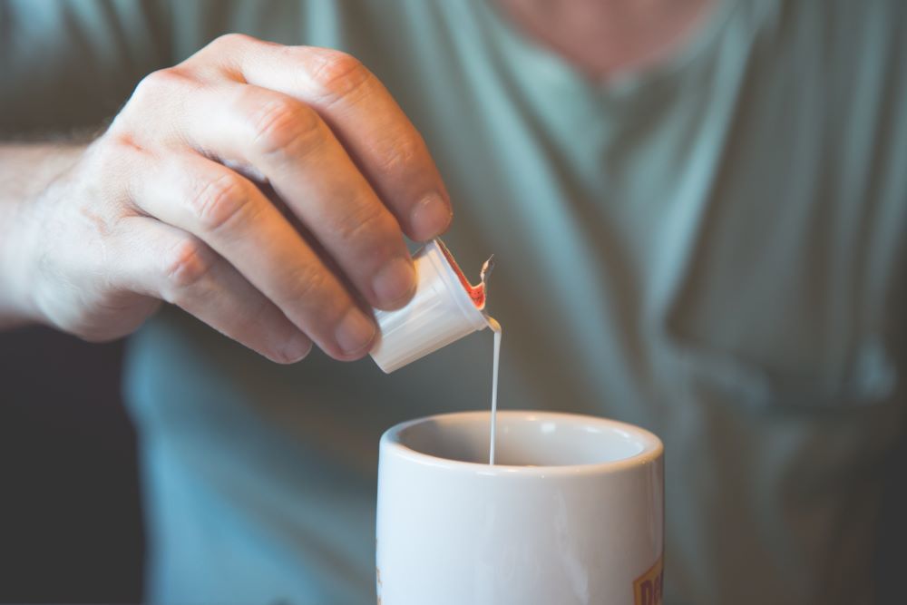 7 Popular But Unhealthy Things You Should Never Put In Your Coffee 2