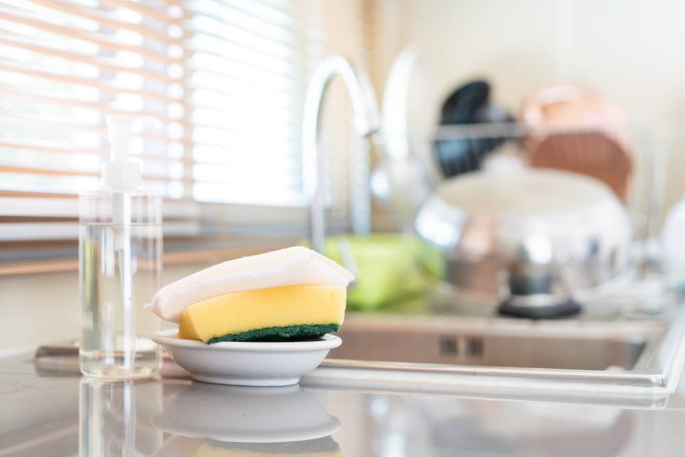 12 Food Safety Mistakes You're Definitely Making In The Kitchen 1